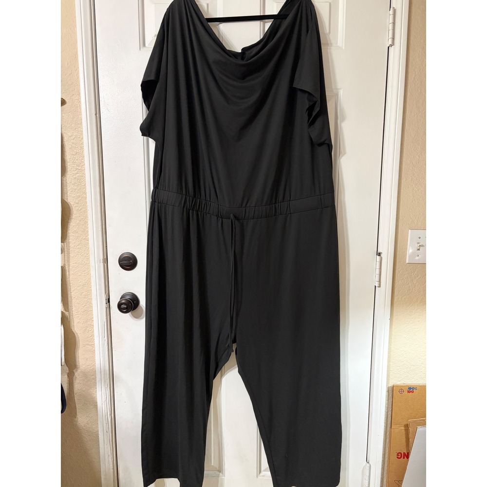 SHEIN Curve+ | Plus size black jumpsuit Short Sleeve Scoop Neck 7X || Black|